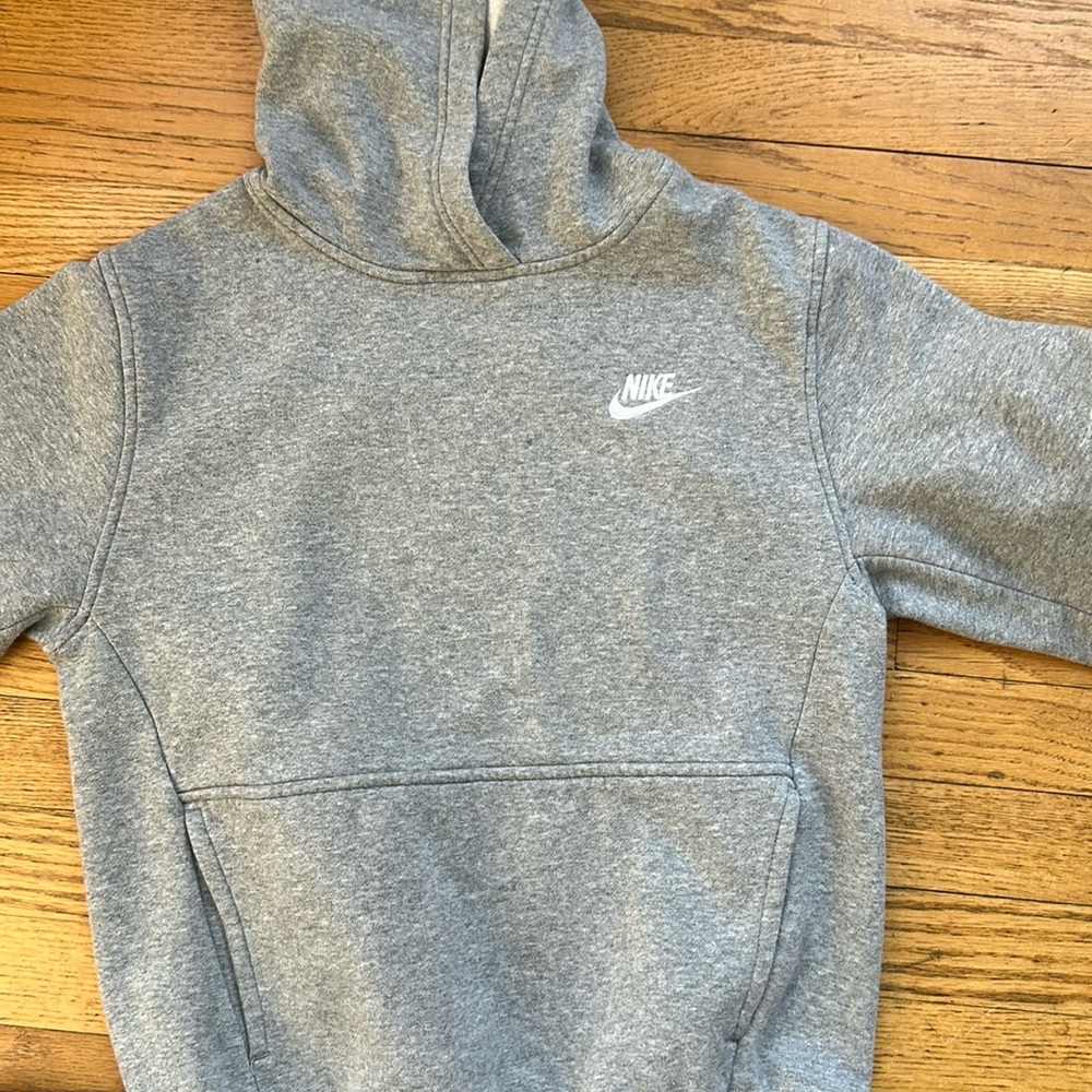 EUC YL grey Nike hoodie